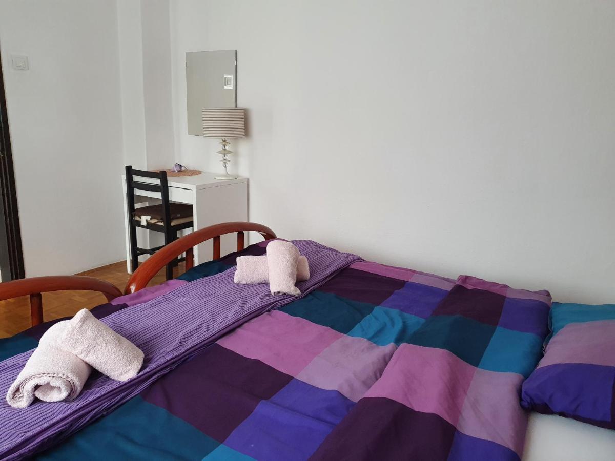 Apartmani Lovro โอกูลิน ภายนอก รูปภาพ